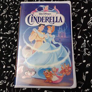 Walt Disney's Cinderella - Masterpiece Collection - Rated G *1950 Classic on VHS